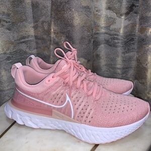 Women's Nike React Infinity Run Flyknit 2 Size 9